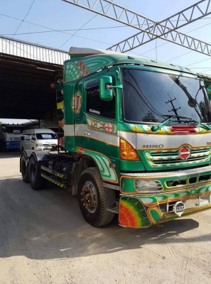 HINO S 500 FM2P 360 HP ปี 55 ห้างแท้ CNG มี2หัว มีระบบปั้มไฮโดรลิคดัมพ์ เสียบหางเซมิดัมพ์ใช้ได้เลย รถเดิมๆหัวบาง ยางด้อย ครัชซีสวย เครื่องดี พร้อมใช้