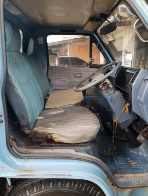 ISUZU NKR 110แรงม้า ปี37 รถสวย เครื่องดี คัทซีสวย เก๋งไม่ผุ ยางดี พร้อมใช้งาน ราคาคุยได้ 0872976734