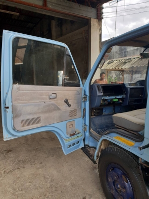 ISUZU NKR 110แรงม้า ปี37 รถสวย เครื่องดี คัทซีสวย เก๋งไม่ผุ ยางดี พร้อมใช้งาน ราคาคุยได้ 0872976734