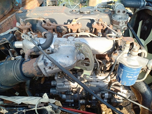 6ล้อคอก ISUZU NPR 115แรงม้า แท้ห้าง เครื่องดี คัทซีสวย พร้อมใช้งาน ราคาคุยได้ 0872976734