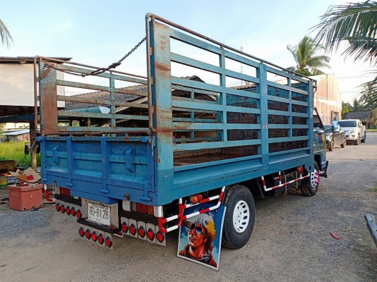 6ล้อคอก ISUZU NPR 115แรงม้า แท้ห้าง เครื่องดี คัทซีสวย พร้อมใช้งาน ราคาคุยได้ 0872976734