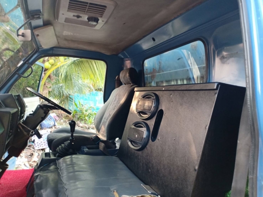 6ล้อคอก ISUZU NPR 115แรงม้า แท้ห้าง เครื่องดี คัทซีสวย พร้อมใช้งาน ราคาคุยได้ 0872976734