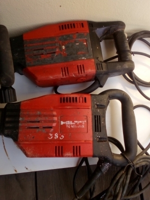 ขายเหมาสกัดไฟฟ้า HILTI ของเเท้ รุ่น16กิโล สภาพดีมากๆ2ตัว รับประกัน 1 เดือนเต็มสภาพดีมากๆถูกมากๆ2ตัวเ