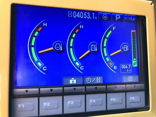 ขาย KOMATSU PC200-8MO  4000 ชั่วโมง PM7000 สภาพสวยเดิมๆ โทร 081-4283210