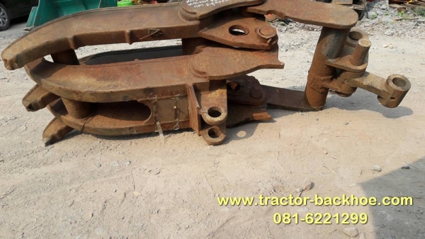 ขาย หัวคีบไม้ คีบเหล็ก ใส่รถขุด แบคโฮ PC 60/120 แกนสลัก 65 มิล ระยะห่างหู 21 CM หูกระบอก 9 CM ขาย หัวคีบไม้ คีบเหล็ก ใส่รถขุด แบคโฮ PC 60/120 แกนสลัก 65 มิล ระยะห่างหู 21 CM หูกระบอก 9 CM