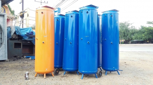 ถังพักลมเปล่าทรงตั้งของใหม่ ขนาด 100 ลิตร ใช้กับปั้มลมขนาดเล็ก 1/2 - 3 HP ของใหม่ 100\% ถังพักลมเปล่าทรงตั้งของใหม่ ขนาด 100 ลิตร ใช้กับปั้มลมขนาดเล็ก 1/2 - 3 HP ของใหม่ 100\%