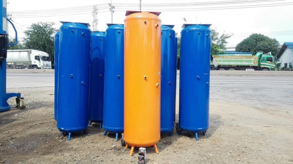 ถังพักลมเปล่าทรงตั้งของใหม่ ขนาด 100 ลิตร ใช้กับปั้มลมขนาดเล็ก 1/2 - 3 HP ของใหม่ 100\%