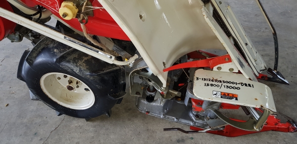 รถเกี่ยวข้าวมัดทิ้ง สอบถามได้ครับ id 0819170852 รถเกี่ยวข้าวมัดทิ้ง สอบถามได้ครับ id 0819170852