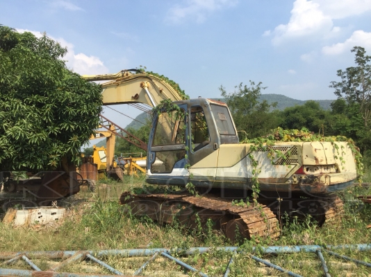 ขายด่วน แบคโฮ Kobelco Mark 3 มีลายแย้ค เครื่องดี รถจอด มีทะเบีียน เพียง 350000 บาท