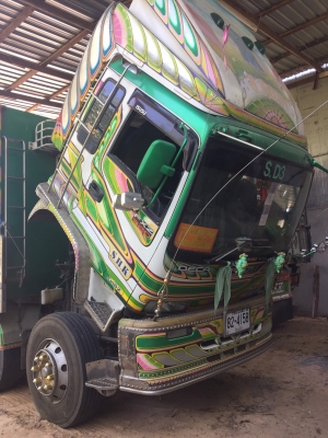 ขายด่วนแกด่า320แม็คโหลด ปี49 ดั้มอู่สหะกิจ เดิมบาง สวยพร้อมใช้งาน ใส่ของได้30ตัน ขายด่วนแกด่า320แม็คโหลด ปี49 ดั้มอู่สหะกิจ เดิมบาง สวยพร้อมใช้งาน ใส่ของได้30ตัน