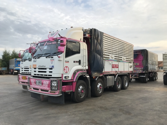 ขายด่วนแกด่า320แม็คโหลด ปี49 ดั้มอู่สหะกิจ เดิมบาง สวยพร้อมใช้งาน ใส่ของได้30ตัน ขายด่วนแกด่า320แม็คโหลด ปี49 ดั้มอู่สหะกิจ เดิมบาง สวยพร้อมใช้งาน ใส่ของได้30ตัน