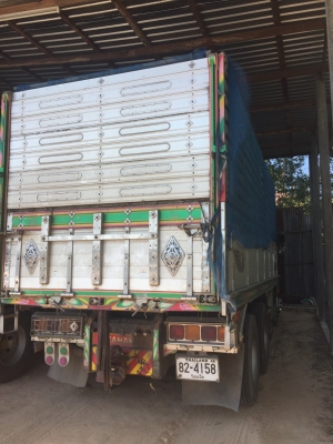 ขายด่วนแกด่า320แม็คโหลด ปี49 ดั้มอู่สหะกิจ เดิมบาง สวยพร้อมใช้งาน ใส่ของได้30ตัน ขายด่วนแกด่า320แม็คโหลด ปี49 ดั้มอู่สหะกิจ เดิมบาง สวยพร้อมใช้งาน ใส่ของได้30ตัน