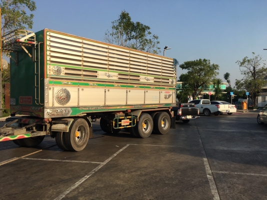 ขายด่วนแกด่า320แม็คโหลด ปี49 ดั้มอู่สหะกิจ เดิมบาง สวยพร้อมใช้งาน ใส่ของได้30ตัน ขายด่วนแกด่า320แม็คโหลด ปี49 ดั้มอู่สหะกิจ เดิมบาง สวยพร้อมใช้งาน ใส่ของได้30ตัน