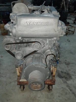 ขายเครื่องดีเซล YANMAR 6CH + เกียร์ ขายเครื่องดีเซล YANMAR 6CH + เกียร์