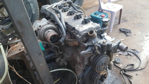 ขายตามสภาพ เป็นอะไหล่ เครื่อง HINO JO8C-VD เทอร์โบ 260 แรงม้า เป็นเครื่องแก๊ส NGV จากโรงงาน ข้อติดเส