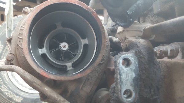 ขายตามสภาพ เป็นอะไหล่ เครื่อง HINO JO8C-VD เทอร์โบ 260 แรงม้า เป็นเครื่องแก๊ส NGV จากโรงงาน ข้อติดเส