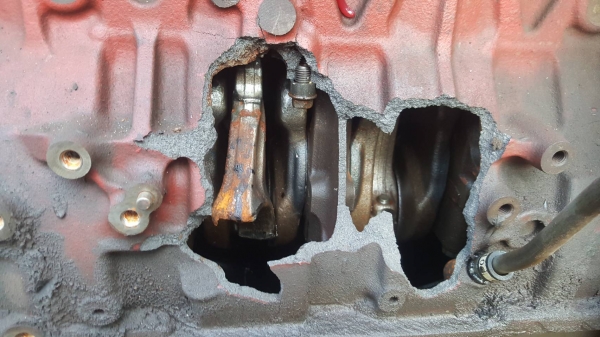 ขายตามสภาพ เป็นอะไหล่ เครื่อง HINO JO8C-VD เทอร์โบ 260 แรงม้า เป็นเครื่องแก๊ส NGV จากโรงงาน ข้อติดเส