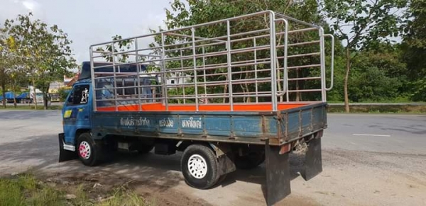 6ล้อรั้ว ISUZU NPR 115แรงม้า ปี36 รถสวยๆ เครื่องดี ราคาคุยได้ จัดไฟแนนท์ได้ 0872976734