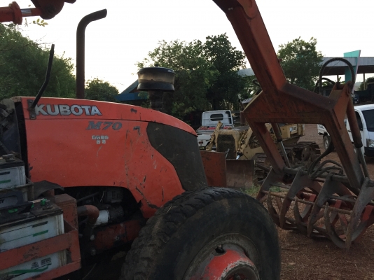 M7040.  พร้อมคีบ