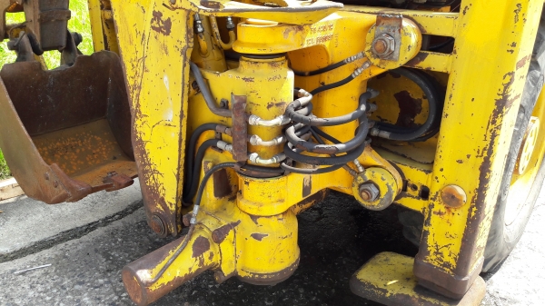 ขาย รถตักหน้าขุดหลัง JCB 3CX เล่มทะเบียน ราคา 320,000 บาท 084-5424150 ขาย รถตักหน้าขุดหลัง JCB 3CX เล่มทะเบียน ราคา 320,000 บาท 084-5424150