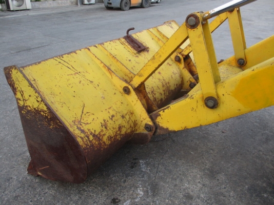 ขาย รถตักหน้าขุดหลัง JCB 3CX เล่มทะเบียน ราคา 320,000 บาท 084-5424150