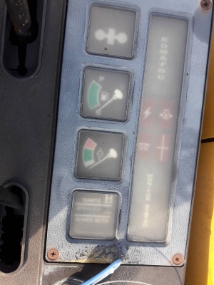 ขายรถขุดKomatsu PC30-6 เครื่องยนต์3D84 เครื่องโคมัสสุ 3 สูบ คอนโทรลลูกหมาก ปั้มเฟือง ใบมีด แทรคยาง รถเดิมๆเก่านอก (มีเอกสาร)