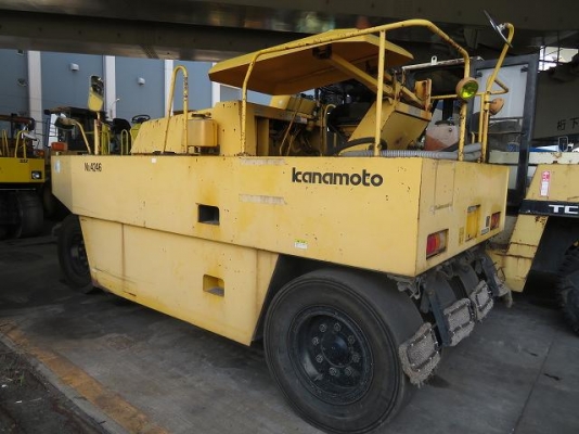 ถึงไทยเร็วๆนี้ SAKAI T2#42983 ซีเรียลสูงๆ  Isuzu 6BG1 ใช้งาน 2,900ชม. 092-929-9942 ธีรเทพครับ