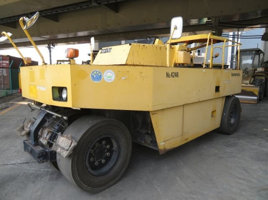 ถึงไทยเร็วๆนี้ SAKAI T2#42983 ซีเรียลสูงๆ  Isuzu 6BG1 ใช้งาน 2,900ชม. 092-929-9942 ธีรเทพครับ