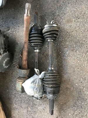 ขายเครื่อง4G63T ทำจะใส่ขับหลัง ใครพร้อมเอาไป 16500 งดต่อ