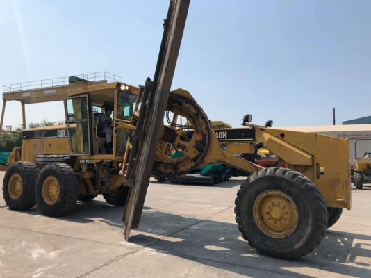 ขายรถเกรด CATERPILLAR รุ่น 140H ซีเรียล APM018xx ปี 2005