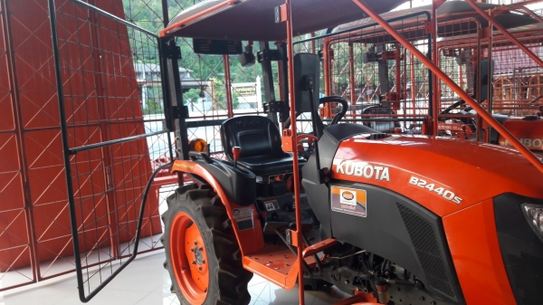 ขายรถแทรกเตอร์มือสอง