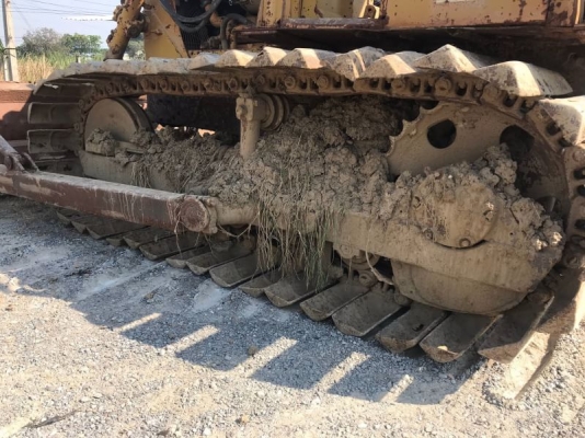 ขาย 255,000 รถแทร็กเตอร์ CAT D4E  ตีนเป็ด เครื่องดี เกียร์ตัดแรง ช่วงล่างเต็ม ใบมีดสไลด์ รถสวยพร้อมใช้ เอกสารสัญญาซื้อขาย รถอยู่ ปทุมธานี-สามโคก  090-772-3710 090-772-3708