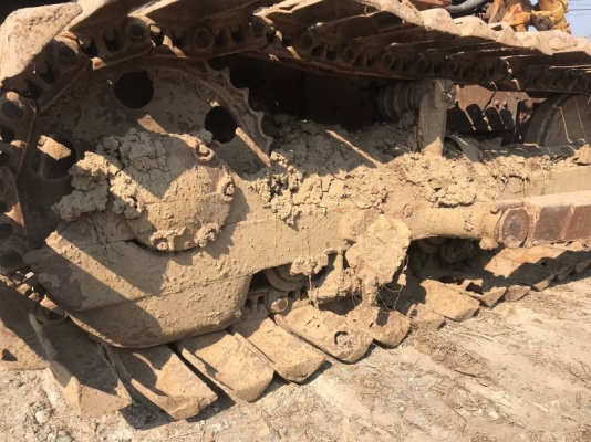 ขาย 255,000 รถแทร็กเตอร์ CAT D4E  ตีนเป็ด เครื่องดี เกียร์ตัดแรง ช่วงล่างเต็ม ใบมีดสไลด์ รถสวยพร้อมใช้ เอกสารสัญญาซื้อขาย รถอยู่ ปทุมธานี-สามโคก  090-772-3710 090-772-3708