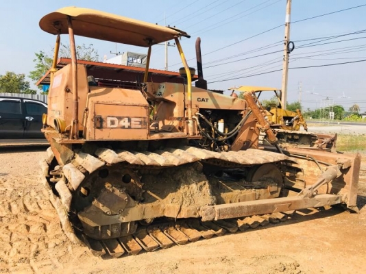 ขาย 295,000 รถแทร็กเตอร์ CAT D4E  ตีนเป็ด หัวฉีดปากกา เครื่องดี เกียร์ตัดแรง ช่วงล่างเต็ม ใบมีดสไลด์ รถสวยพร้อมใช้ เอกสารสัญญาซื้อขาย รถอยู่ ปทุมธานี-สามโคก  090-772-3710 090-772-3708