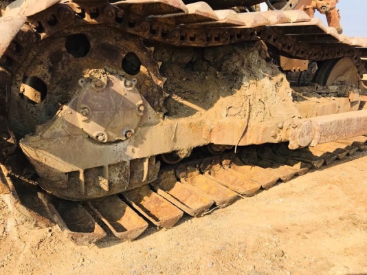 ขาย 295,000 รถแทร็กเตอร์ CAT D4E  ตีนเป็ด หัวฉีดปากกา เครื่องดี เกียร์ตัดแรง ช่วงล่างเต็ม ใบมีดสไลด์ รถสวยพร้อมใช้ เอกสารสัญญาซื้อขาย รถอยู่ ปทุมธานี-สามโคก  090-772-3710 090-772-3708