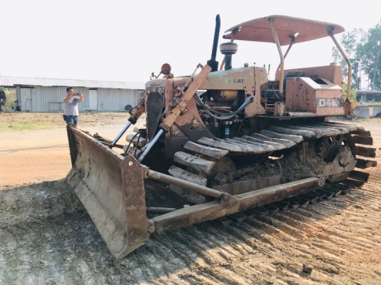 ขาย 295,000 รถแทร็กเตอร์ CAT D4E  ตีนเป็ด หัวฉีดปากกา เครื่องดี เกียร์ตัดแรง ช่วงล่างเต็ม ใบมีดสไลด์ รถสวยพร้อมใช้ เอกสารสัญญาซื้อขาย รถอยู่ ปทุมธานี-สามโคก  090-772-3710 090-772-3708