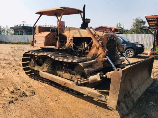 ขาย 295,000 รถแทร็กเตอร์ CAT D4E  ตีนเป็ด หัวฉีดปากกา เครื่องดี เกียร์ตัดแรง ช่วงล่างเต็ม ใบมีดสไลด์ รถสวยพร้อมใช้ เอกสารสัญญาซื้อขาย รถอยู่ ปทุมธานี-สามโคก  090-772-3710 090-772-3708