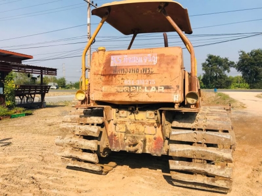 ขาย 295,000 รถแทร็กเตอร์ CAT D4E  ตีนเป็ด หัวฉีดปากกา เครื่องดี เกียร์ตัดแรง ช่วงล่างเต็ม ใบมีดสไลด์ รถสวยพร้อมใช้ เอกสารสัญญาซื้อขาย รถอยู่ ปทุมธานี-สามโคก  090-772-3710 090-772-3708