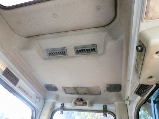 HITACHI Ex35U ขนาดPC-35 <มีVDOให้ชม>รถเก่านอกมีเอกสาร☎️ติดต่อ 085-5632278 <ราคาต่อรองได้> HITACHI Ex35U ขนาดPC-35 <มีVDOให้ชม>รถเก่านอกมีเอกสาร☎️ติดต่อ 085-5632278 <ราคาต่อรองได้>