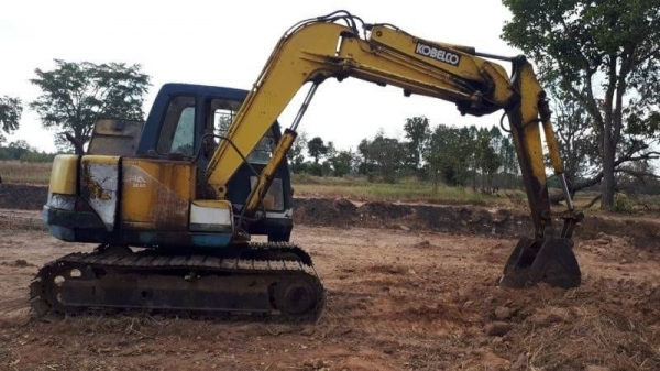 KOBELCO SK 60-3 + พร้อมสาลี่บรรทุก