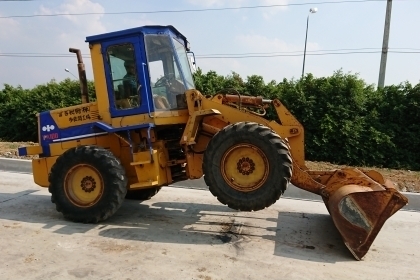 ขายรถตักล้อยาง KOMATSU WA100-1 (สภาพดี) ขายรถตักล้อยาง KOMATSU WA100-1 (สภาพดี)
