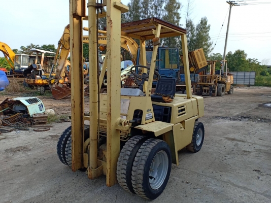 รถฟอร์คลิฟต์ KOMATSU FG25-8 รถเก่านอกพึ่งนำเข้ามา ยังไม่เคยใช้งานในไทย ยก 2.5 ตัน ยกสูง 4 เมตร ยางหน้าคู่ สภาพดีพร้อมใช้งาน มีเอกสารใบอินวอยซ์ มี VDO การทำงานให้ชม