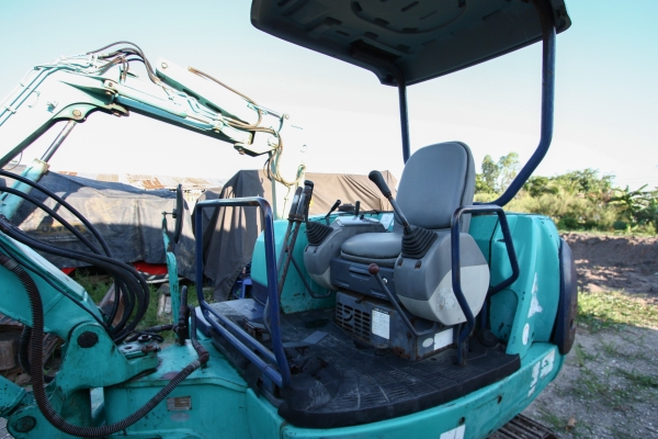 ขายรถขุดแม็กโค ติดต่อ 086-324-1992