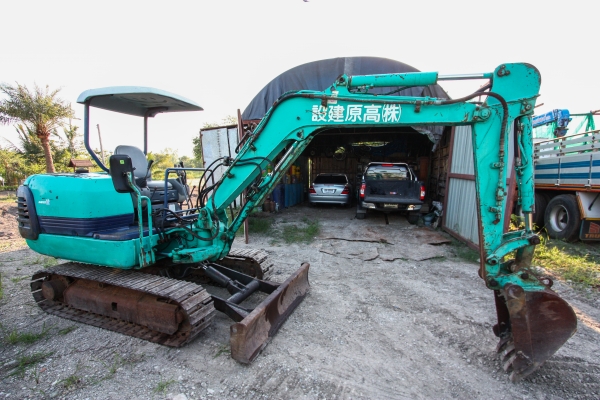 ขายรถขุดแม็กโค ติดต่อ 086-324-1992