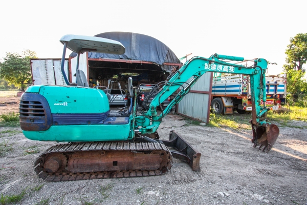 ขายรถขุดแม็กโค ติดต่อ 086-324-1992