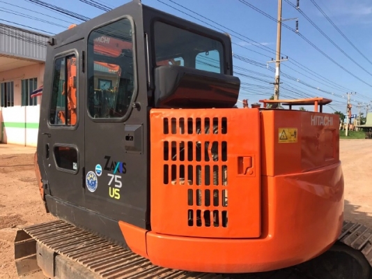 ขายรถขุด HITACHI ZX75US-3 ปี 2010 นำเข้าเองจากญี่ปุ่น สภาพสวยพร้อมใช้ มีVDOการทำงานครับ