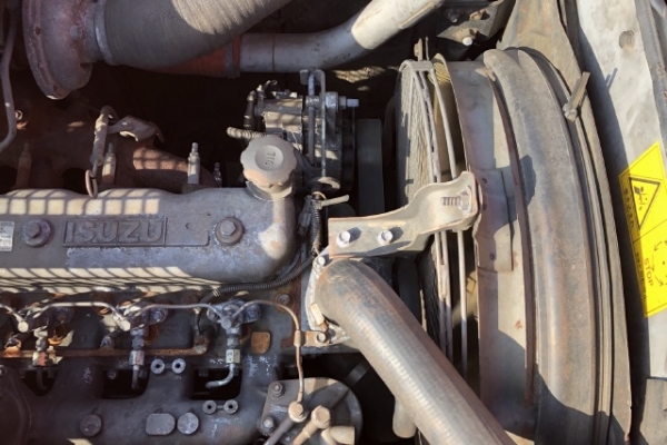 ขายรถขุด HITACHI ZX225US มีลายหัวกระแทก นำเข้าเองจากญี่ปุ่น สภาพสวยพร้อมใช้ มีVDOการทำงานครับ