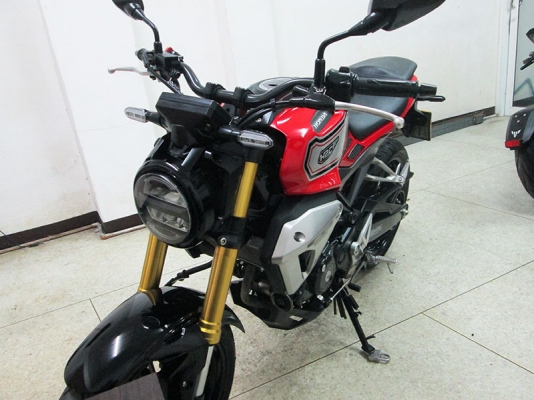 (โอนฟรี)ขาย Honda CB 150 R ไมล์แท้ 5433 กม ปลายปี 2017 สภาพสวยเดิมๆ เครื่องหัวฉีดประหยัดน้ำมัน