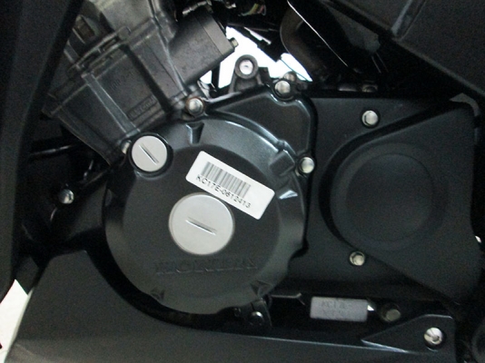 (โอนฟรี) ขาย Honda CBR 150 R ไมล์แท้ 2601 กม ปี 2018 สภาพสวยเดิมๆ เครื่องหัวฉีดประหยัดน้ำมัน