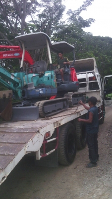 รถแบคโฮ HITACHI ZX30 รถเก่านอกนำเข้า ยังไม่เคยใช้งานในไทย เครื่องดี ปั๊มแรง ไฟฟ้าครบ สภาพดีพร้อมใช้งาน มีเอกสารใบอินวอยซ์ มี VDO การทำงานให้ชม